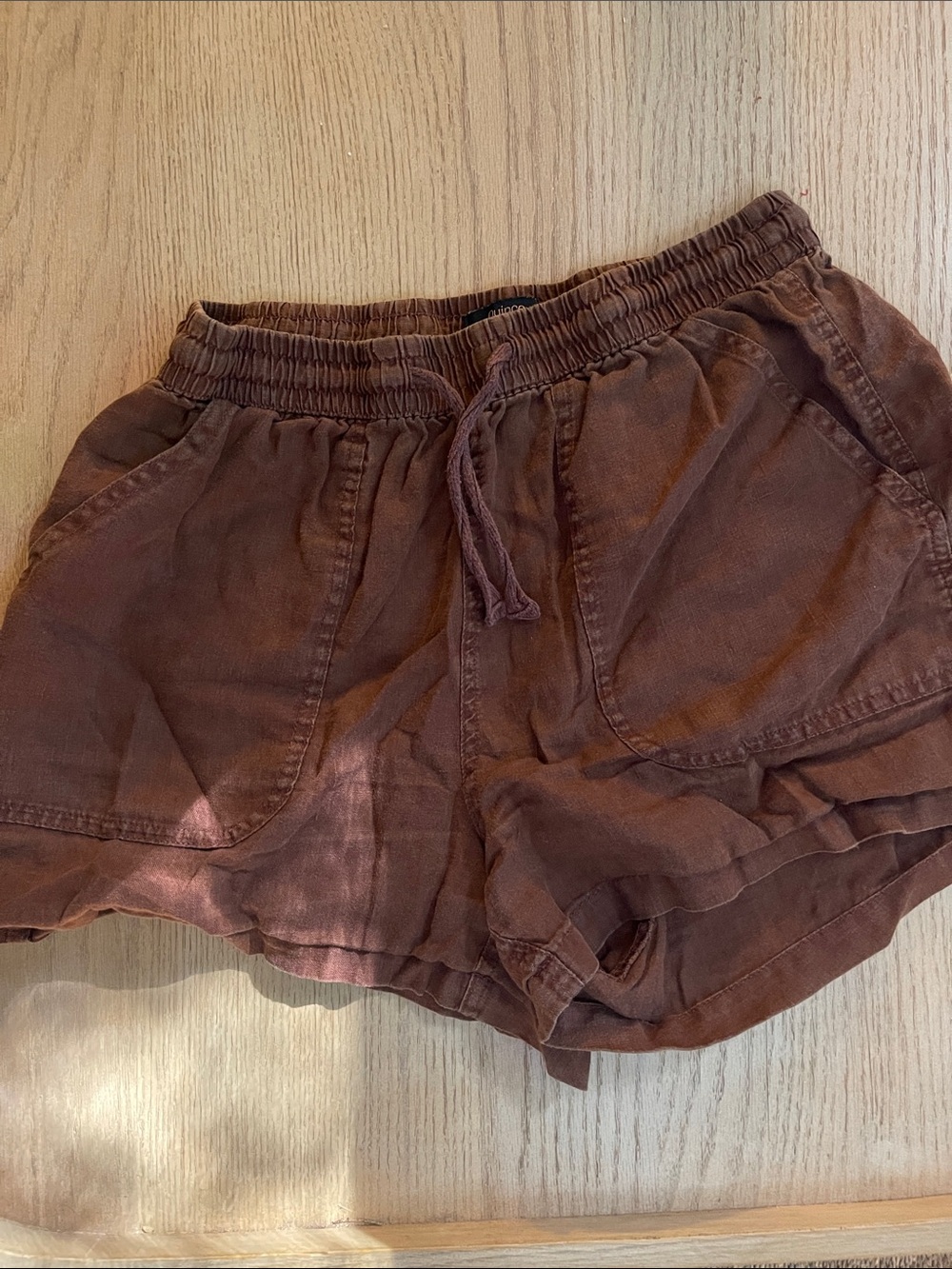 Quince linen shorts